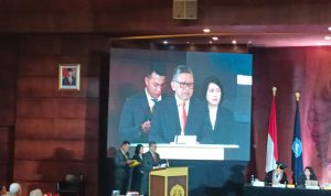 Megawati dan Elit PDI Perjuangan Hadiri Sidang Doktoral Hasto di UI 9
