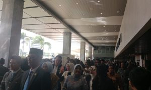 Pelantikan Prabowo-Gibran, Anggota MPR RI Mulai Padati Gedung DPR 11