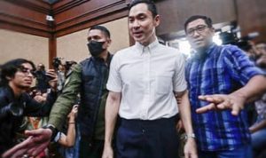 Hakim Cecar 88 Tas Branded Milik Sandra Dewi 13