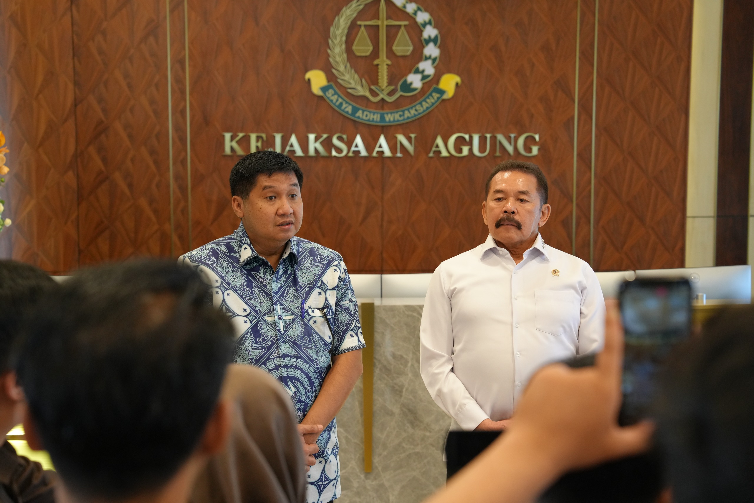 IMG-20241022-WA0028 Hari Pertama Kerja Menteri Maruarar Sirait Langsung Temui Jaksa Agung, Ada Apa 1