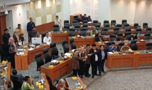 Utusan Partai NasDem Ditetapkan Sebagai Ketua Komisi XIII DPR 11