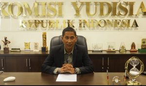 Gaji Sudah Naik, KY Minta Hakim Tingkatkan Kinerja 9