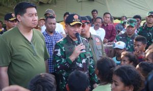 Panglima TNI Tinjau Lokasi Terdampak Erupsi Gunung Lewotobi Laki-Laki di NTT 8