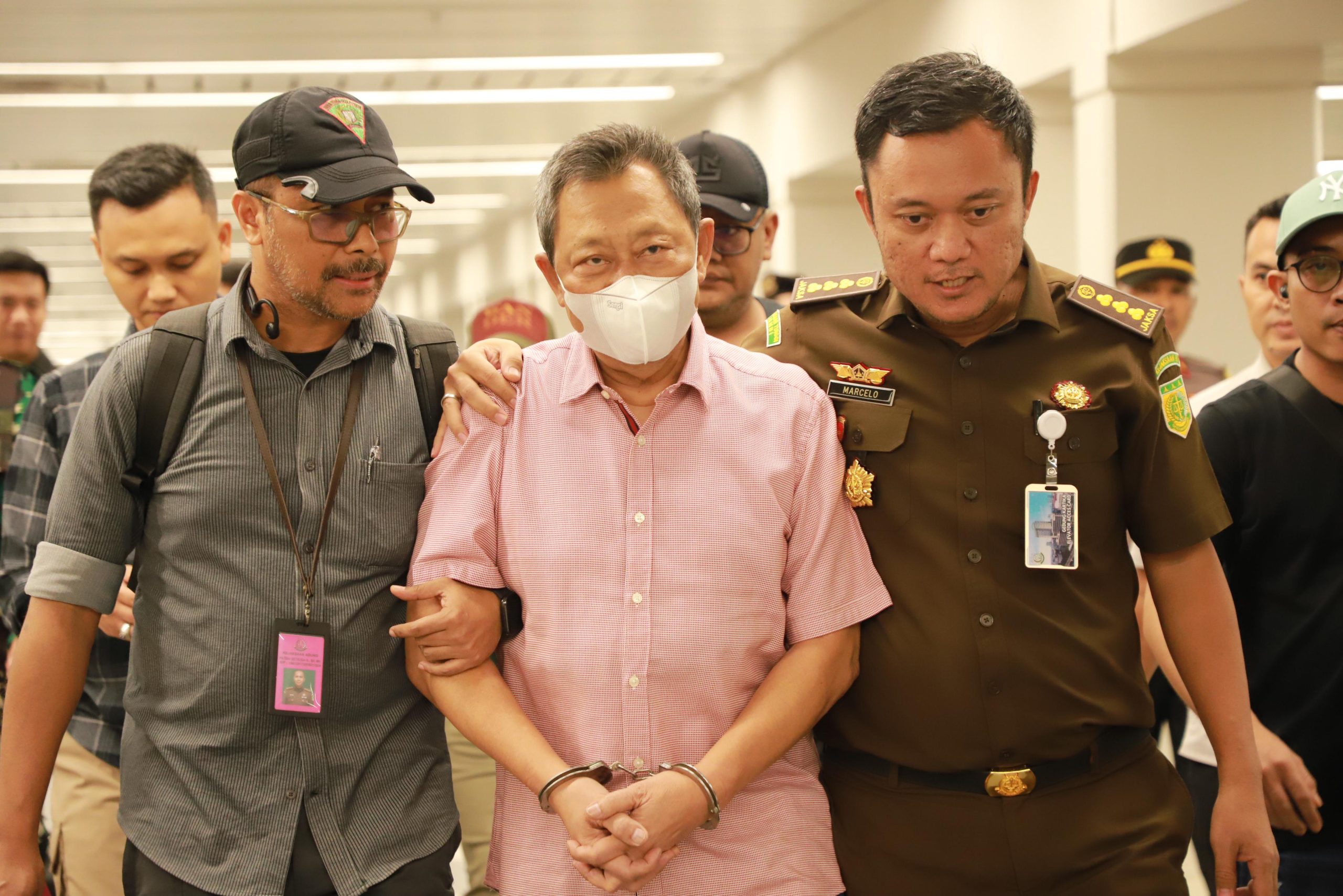 IMG-20241119-WA0015 Jaksa Tangkap Tersangka ke-22 Perkara Korupsi Timah di Bandara Soekarno-Hatta 1