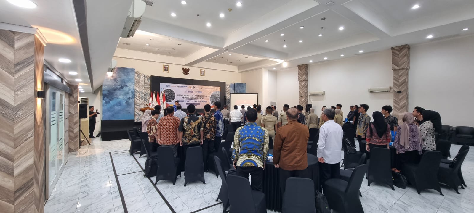 Diskusi Soal Kemacetan yang Merugikan Masyarakat, Sukses Digelar Forum Pemred SMSI 3