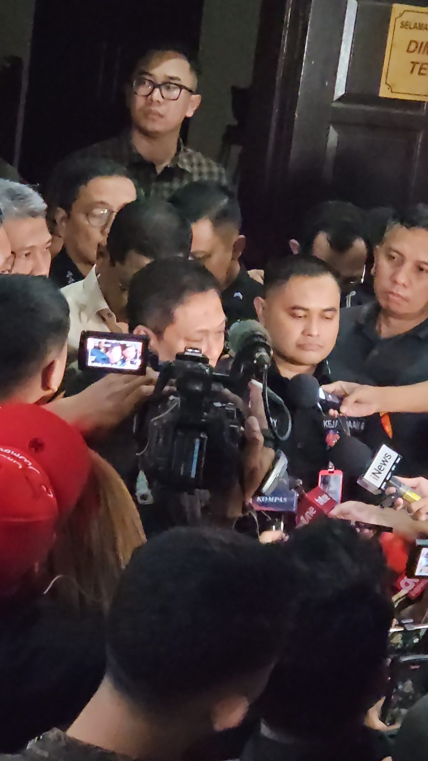 IMG-20241126-WA0042 Praperadilan Lembong Ditolak, Menteri Lain Terancam Diseret 1