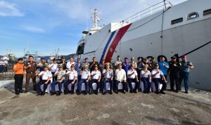 Bakamla RI Sambut Kapal PCG BRP Gabriela di Dermaga Bitung 10