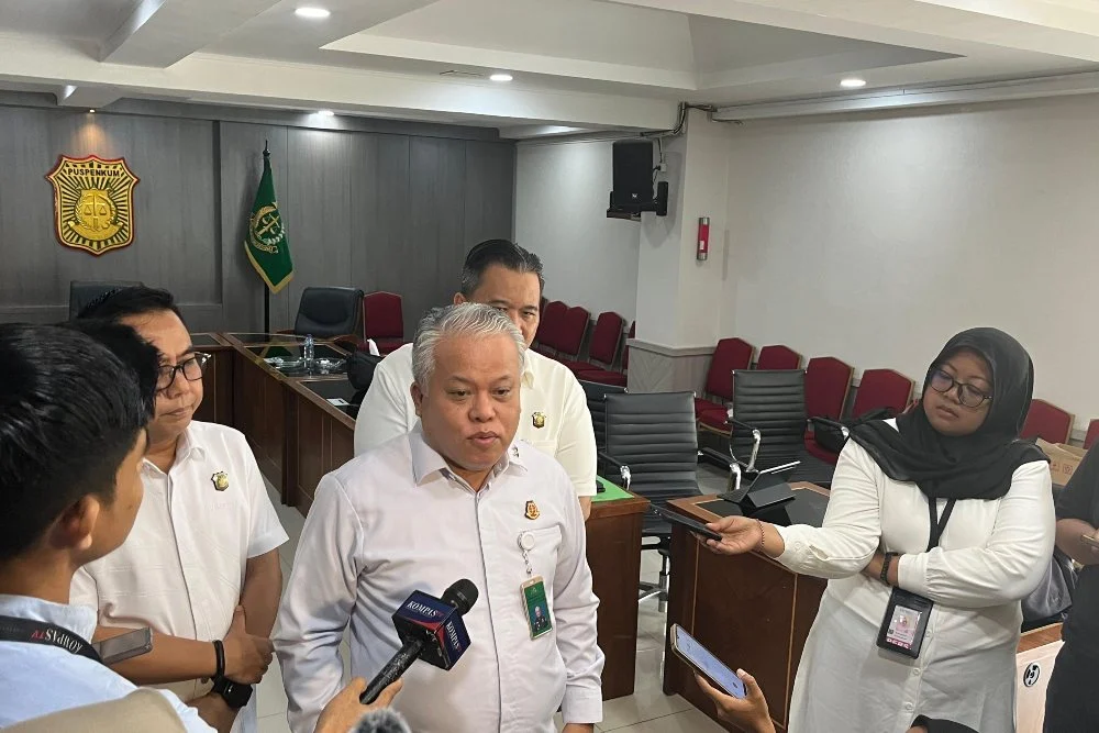 harli_siregar_1724142325 Suap Vonis Bebas Ronald Tanur, Giliran Ipar dan Adik Lisa Rahmat Dicecar Jaksa 1