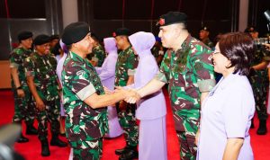 Panglima TNI Terima Laporan Korps Kenaikan Pangkat 16 Pati TNI 13