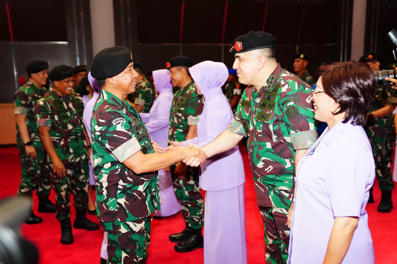 IMG-20241206-WA0032 Panglima TNI Terima Laporan Korps Kenaikan Pangkat 16 Pati TNI 1
