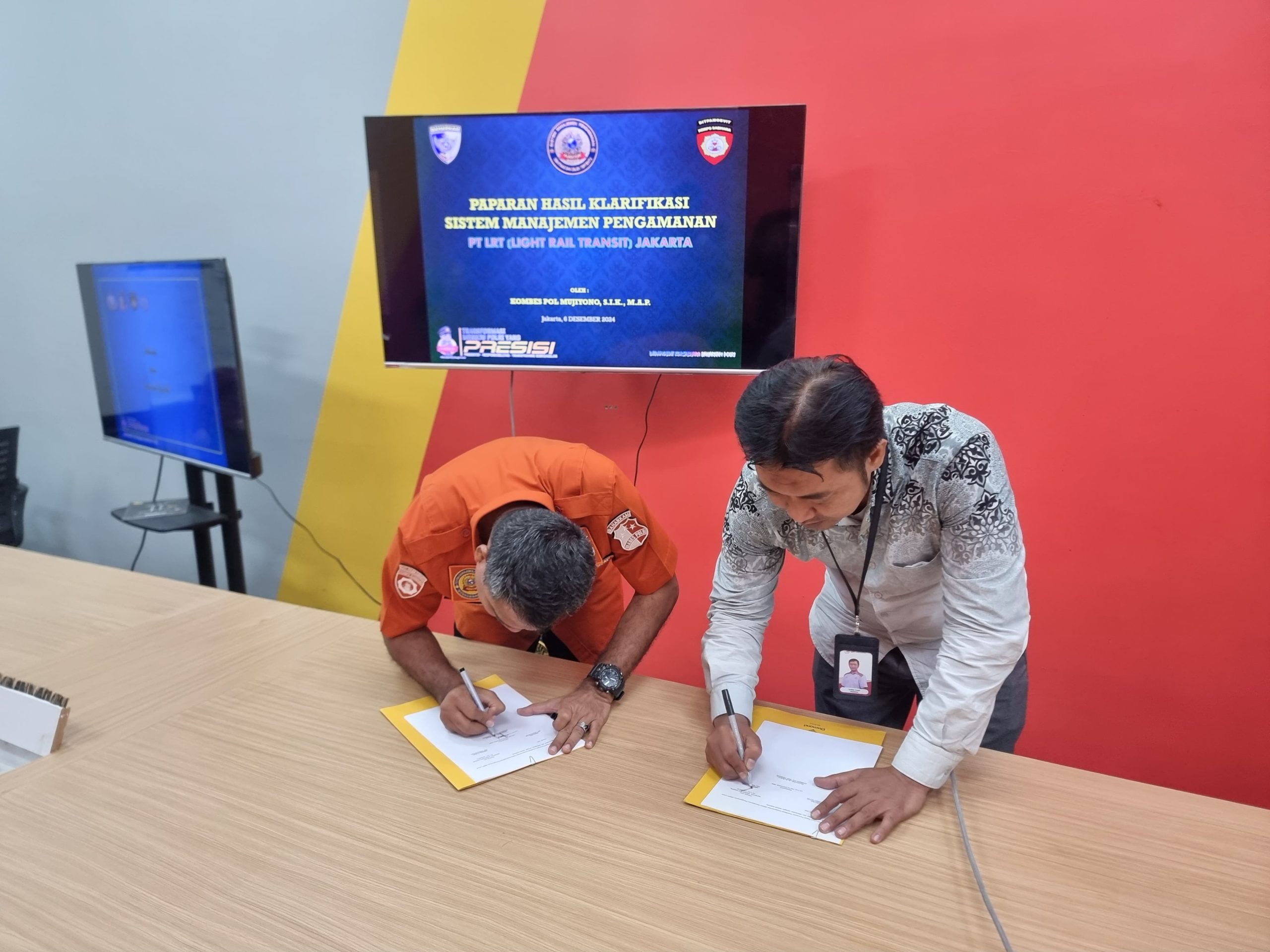 Ditpamobvit Baharkam Polri Lakukan Klarifikasi Cek Keamanan LRT Jakarta 1