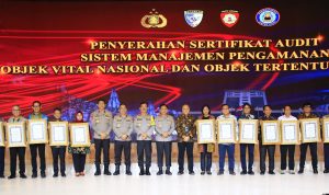15 Objek Vital Nasional, Menerima Sertifikat Audit Sistem Manajemen Pengamanan Obvitnas dan Obter Tahun 2024 12