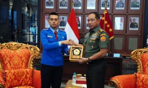 Panglima TNI Terima Audiensi Siswa-Siswi SMA Taruna Nusantara 9