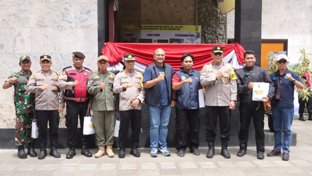 Jelang Tahun Baru, Wakapolda Metro Jaya Tinjau Kesiapan Pengamanan TMII 2