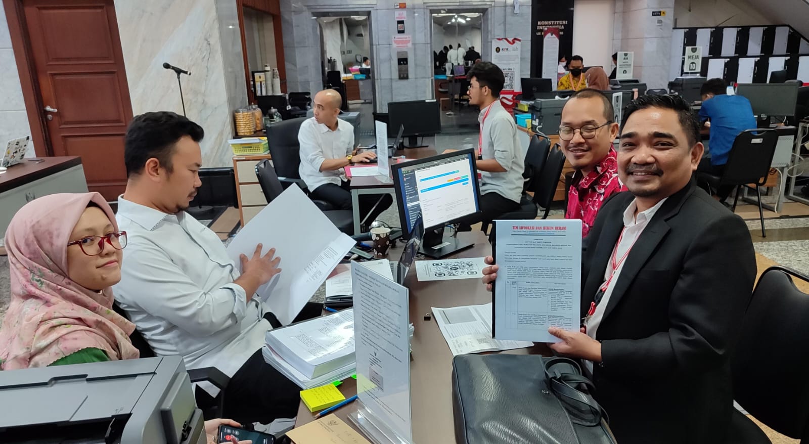 Sengketa Pemilihan Wali Kota Medan, Kuasa Hukum Masukkan Ribuan Alat Bukti 1