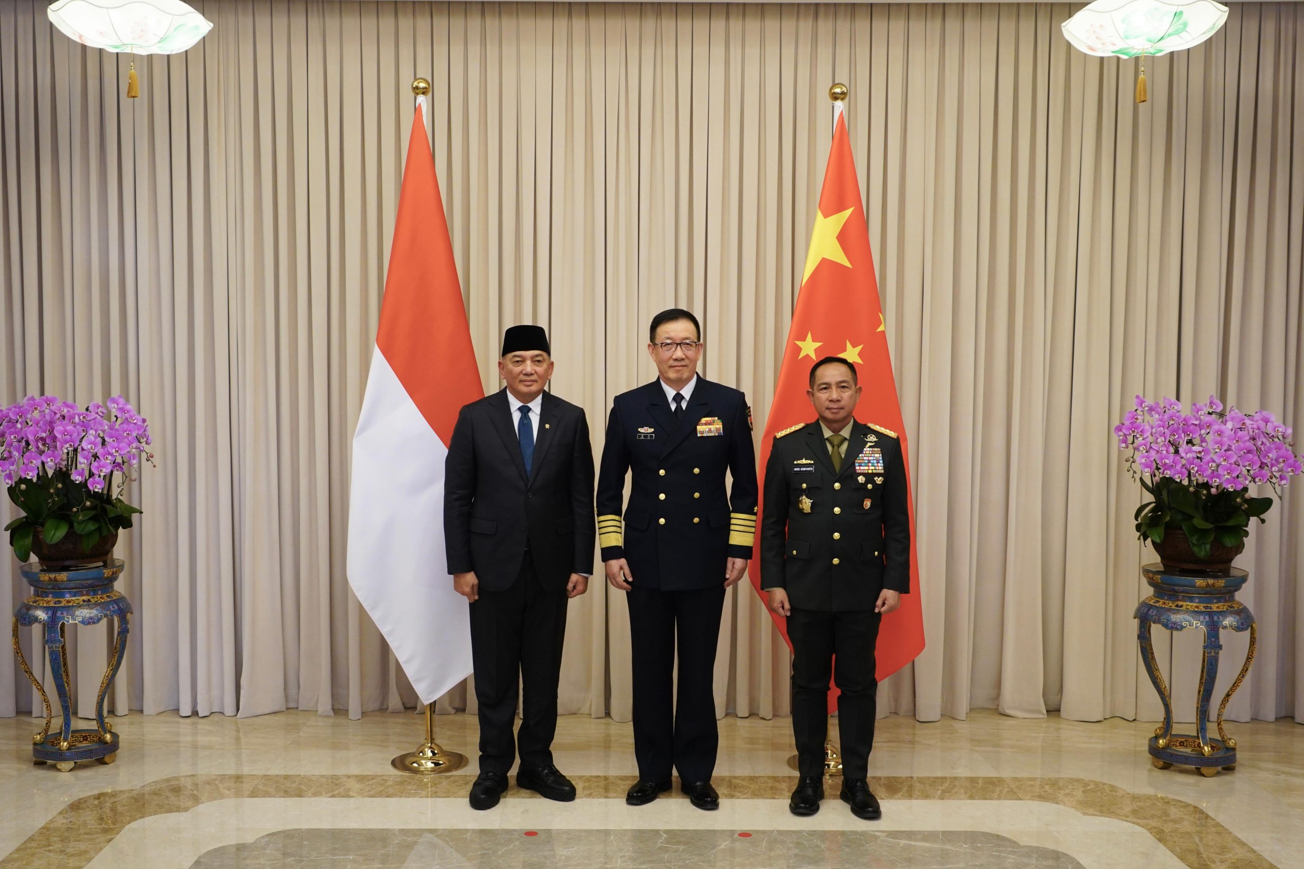 Panglima TNI Dampingi Menhan RI Perkuat Kerja Sama Pertahanan dengan RRT 1