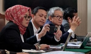Ronny: Administrasi KPK Urakan 9