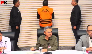 Hasto Kristiyanto Mengaku Taat Hukum 10