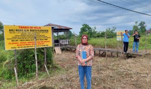 Laporannya Terkatung-katung 8 Tahun di Bareskrim, Nenek 70 Tahun Mengadu ke Presiden Prabowo 13