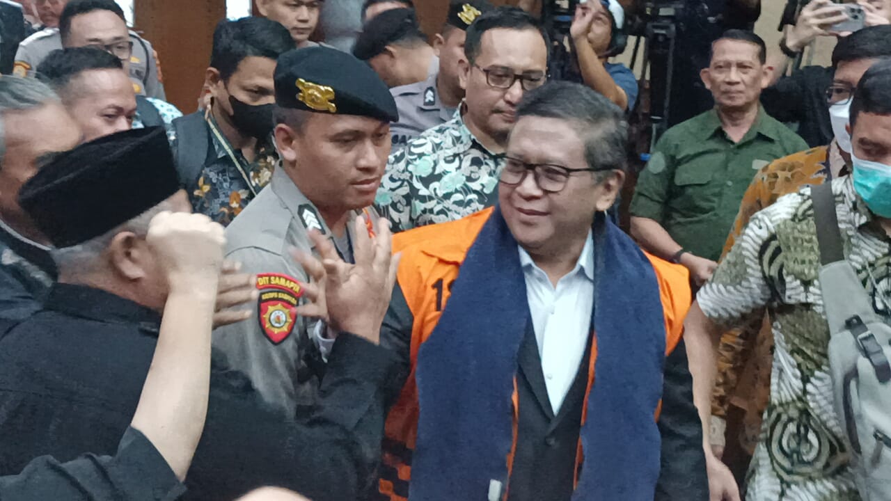 Hasto Kristiyanto: Saya Tahanan Politik 1