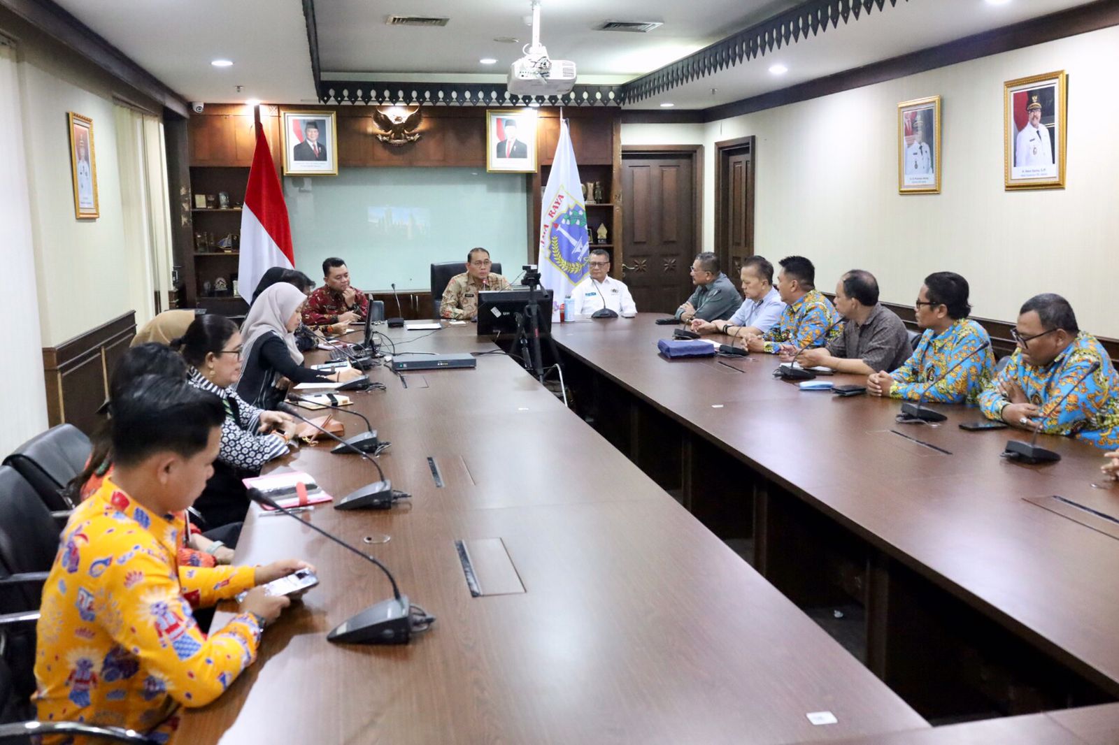 Audiensi dengan PWI, Wali Kota Arifin Bahas Upaya Benahi RW Kumuh di Jakarta Pusat 1