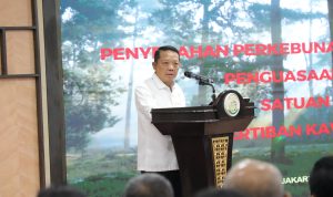 Jampidsus Serahkan Setengah Juta Hektar Kebun Sawit Sitaan ke Negara 8