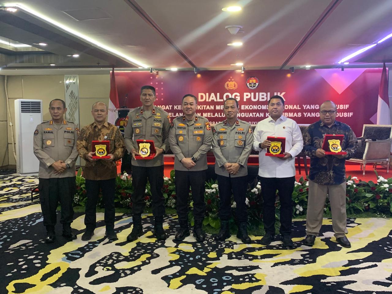 Dirpamobvit Polri Menjadi Narasumber Dialog Publik Penguatan Internal Polri 2