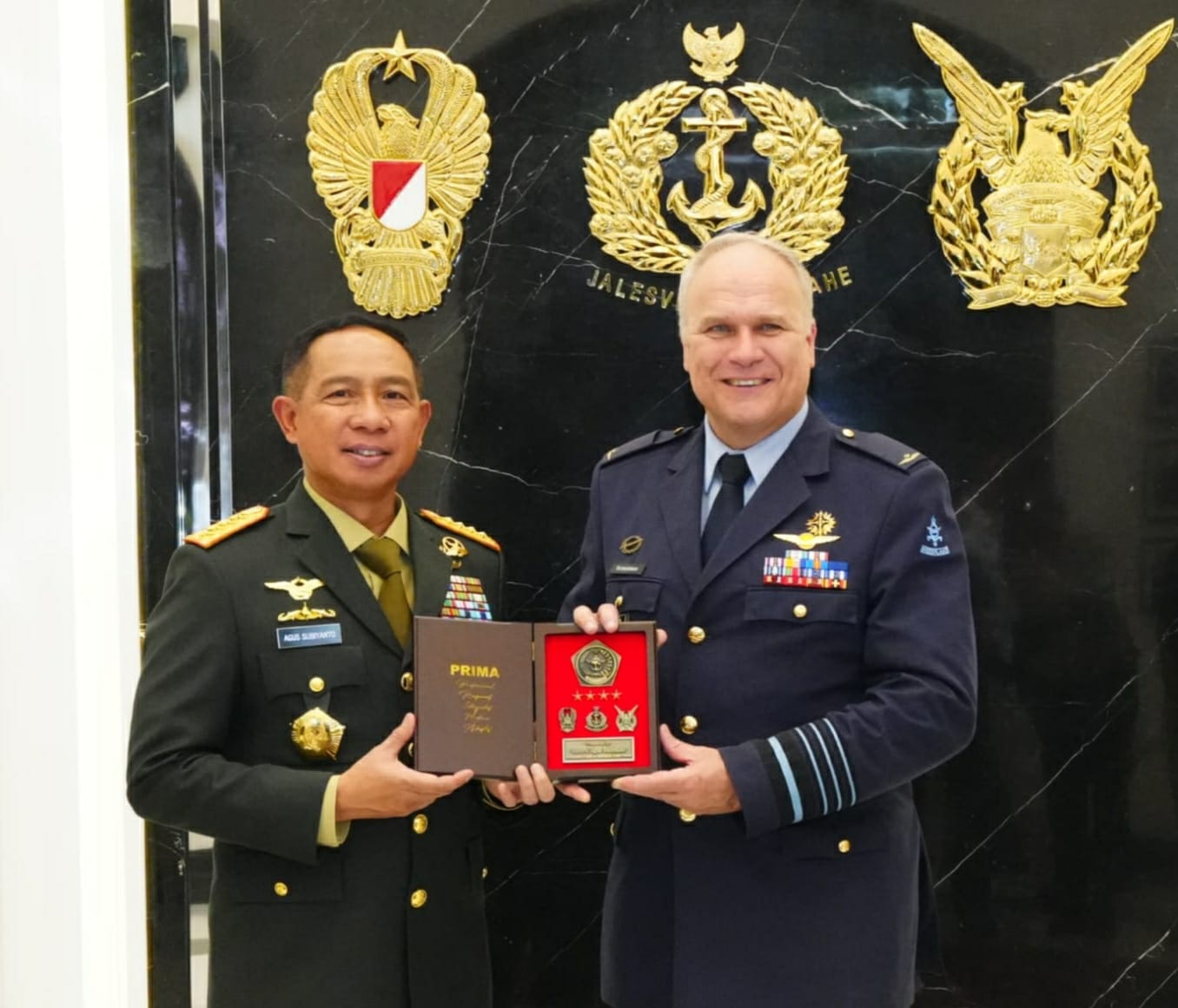 Panglima TNI dan Panglima Angkatan Bersenjata Belanda Bahas Peningkatan Kerja Sama Militer 1