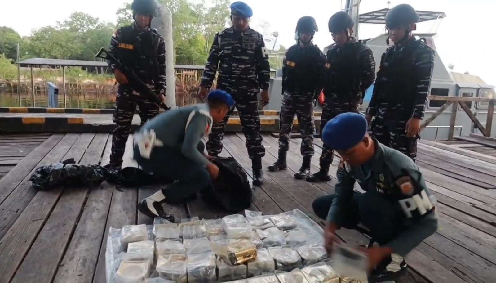 IMG-20250610-WA0045 TNI Gagalkan Penyelundupan 48,54 Kg Sabu Jaringan Internasional 1