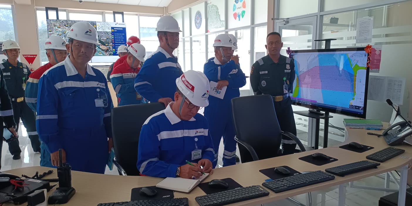 Kombes Pol. Edy Sumardi Terapkan 118 Kriteria Pengamanan dalam Re-Sertifikasi Pertamina Grup di Balikpapan 2 Kombes Pol. Edy Sumardi Terapkan 118 Kriteria Pengamanan dalam Re-Sertifikasi Pertamina Grup di Balikpapan 3