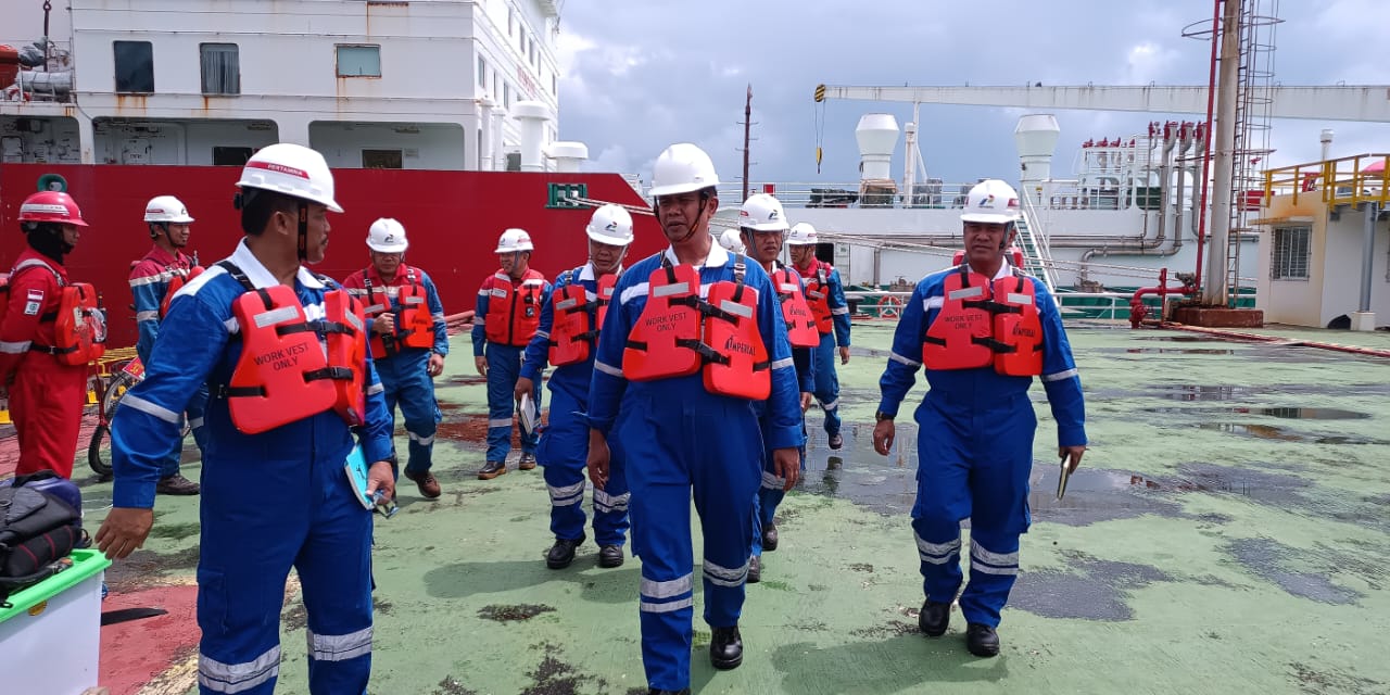 Kombes Pol. Edy Sumardi Terapkan 118 Kriteria Pengamanan dalam Re-Sertifikasi Pertamina Grup di Balikpapan 1 Kombes Pol. Edy Sumardi Terapkan 118 Kriteria Pengamanan dalam Re-Sertifikasi Pertamina Grup di Balikpapan 2