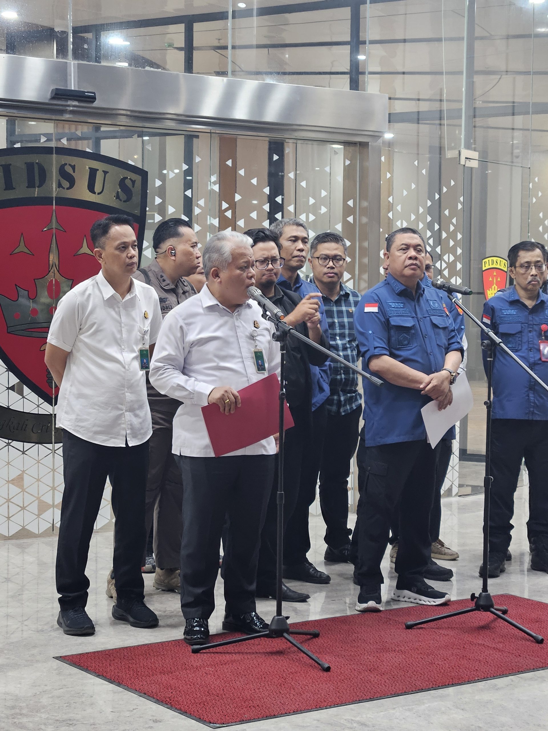 Penyidik Jampidsus Tetapkan Riza Chalid jadi Tersangka Korupsi Pertamina 1