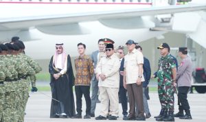Panglima TNI Dampingi Presiden RI Tinjau Kesiapan Kontingen Parade dan Defile untuk Prancis 9