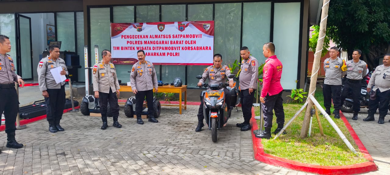 IMG-20250716-WA0027 Polri Perkuat Pengamanan Pariwisata di Labuan Bajo 1
