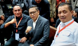 Dua Purnawirawan Jenderal Bintang Tiga Dukung Hasto 8
