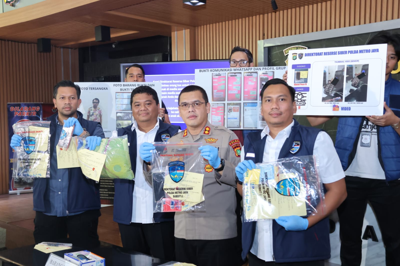Pelaku Open BO Pelajar Diciduk Ditressiber Polda Metro Jaya 2