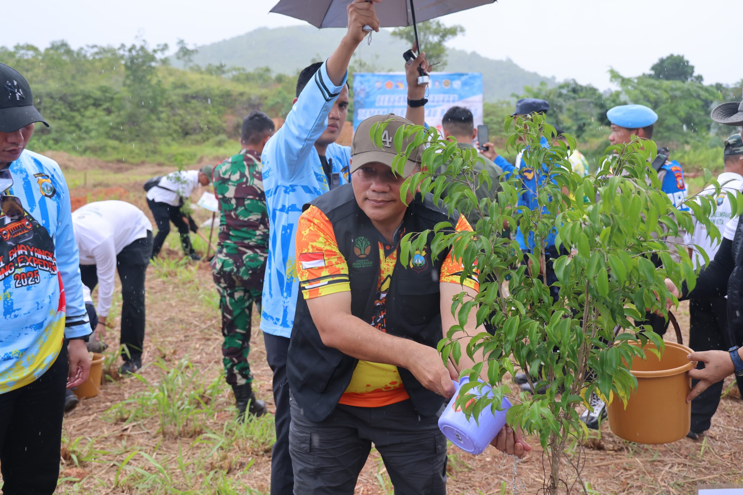 Rempang Expedition, Polda Kepri Tanam 1.500 Pohon dan Bagikan 500 Paket Sembako 1
