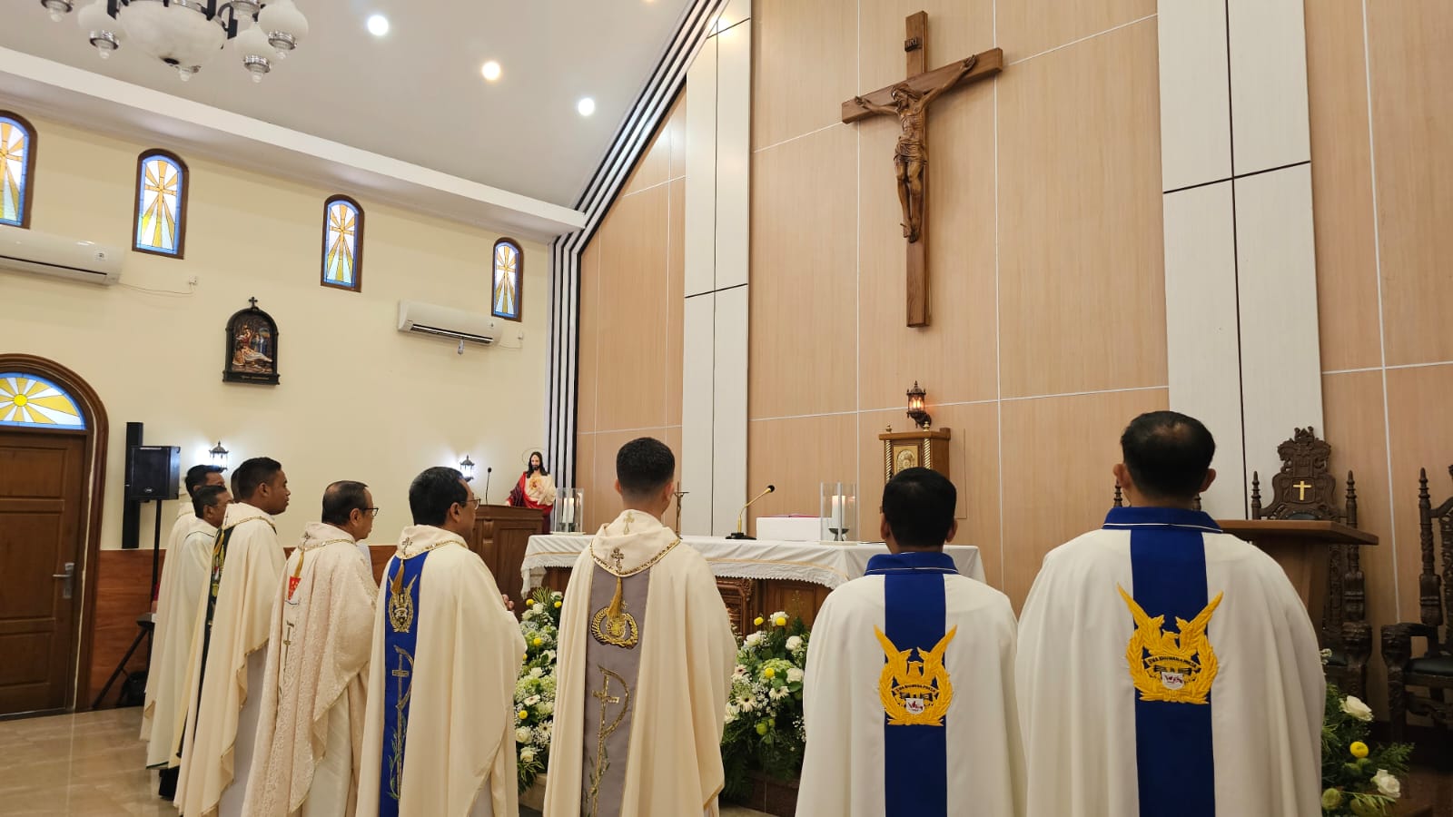 Buku "75 Tahun OCI" Diluncurkan, Menyimpan Jejak Iman dan Pengabdian TNI-Polri 1