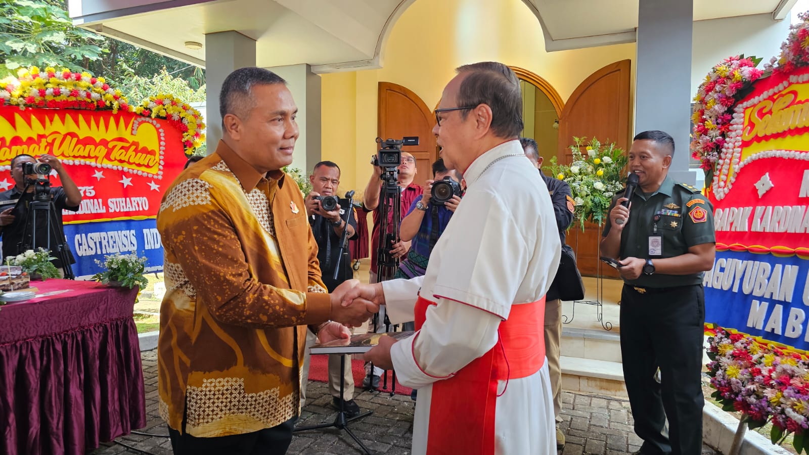Buku "75 Tahun OCI" Diluncurkan, Menyimpan Jejak Iman dan Pengabdian TNI-Polri 2