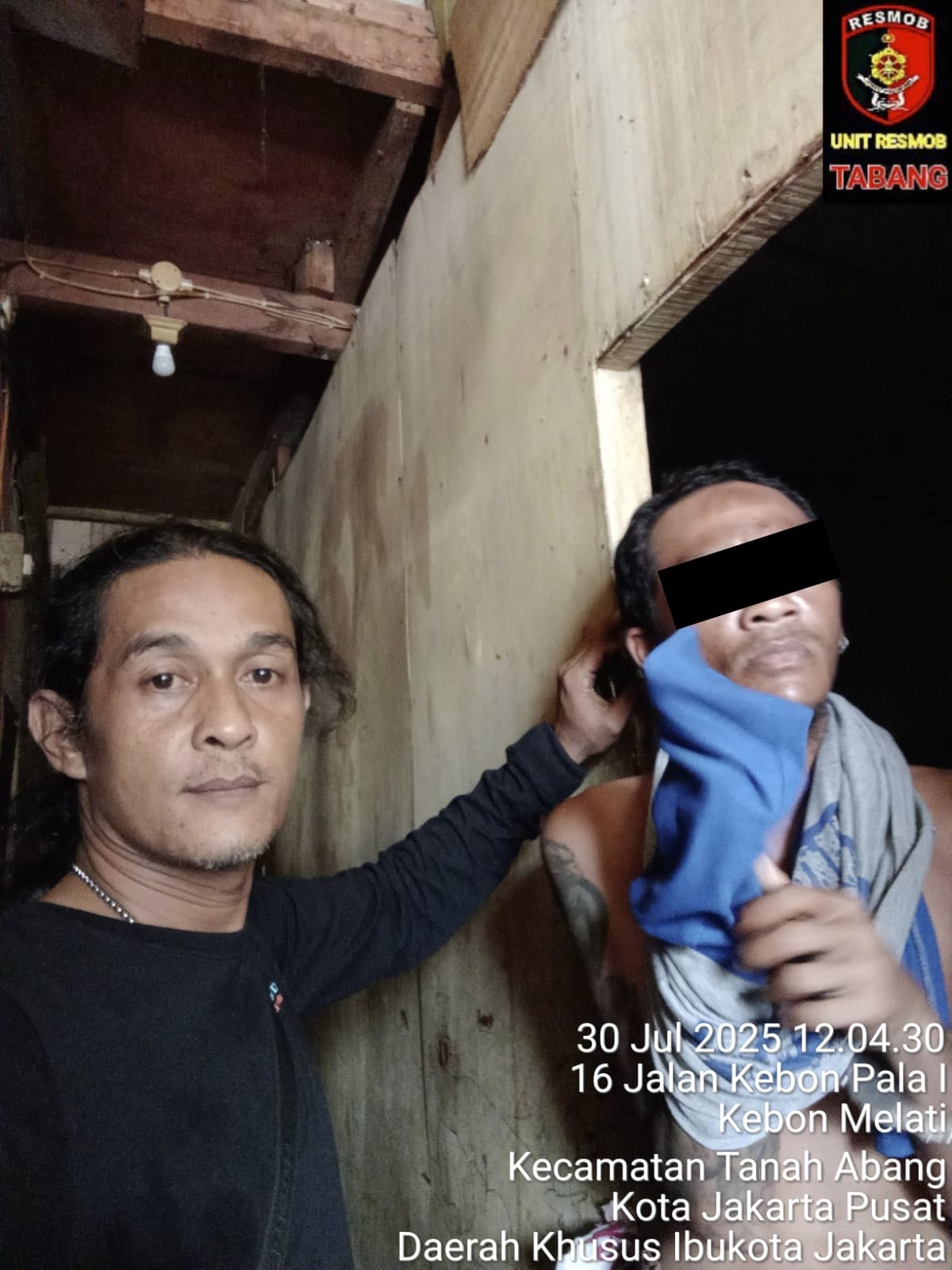 Polisi Tangkap Juru Parkir Liar yang Viral Paksa Minta Rp100 Ribu 1 Polisi Tangkap Juru Parkir Liar yang Viral Paksa Minta Rp100 Ribu 2