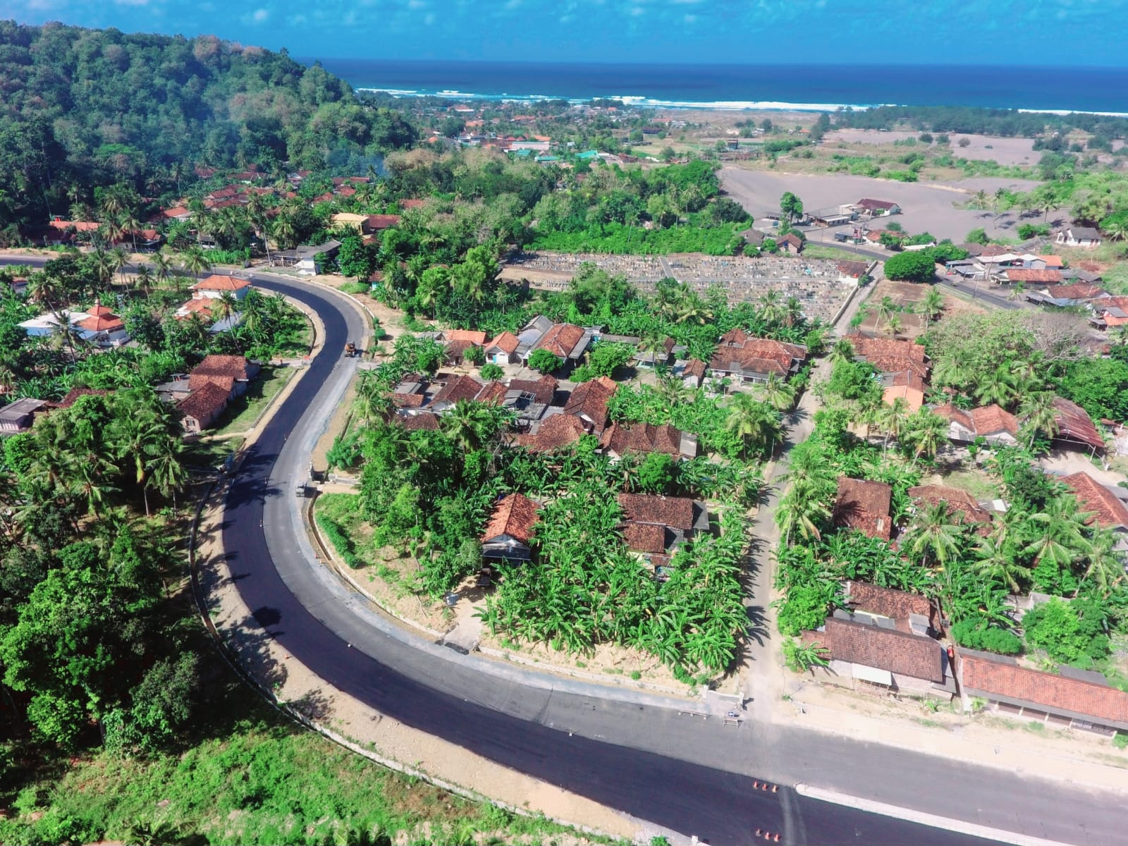 Garap Jalan Kretek-Girijati, Waskita Karya Dukung Pengembangan Pariwisata di Pesisir Selatan DIY 1