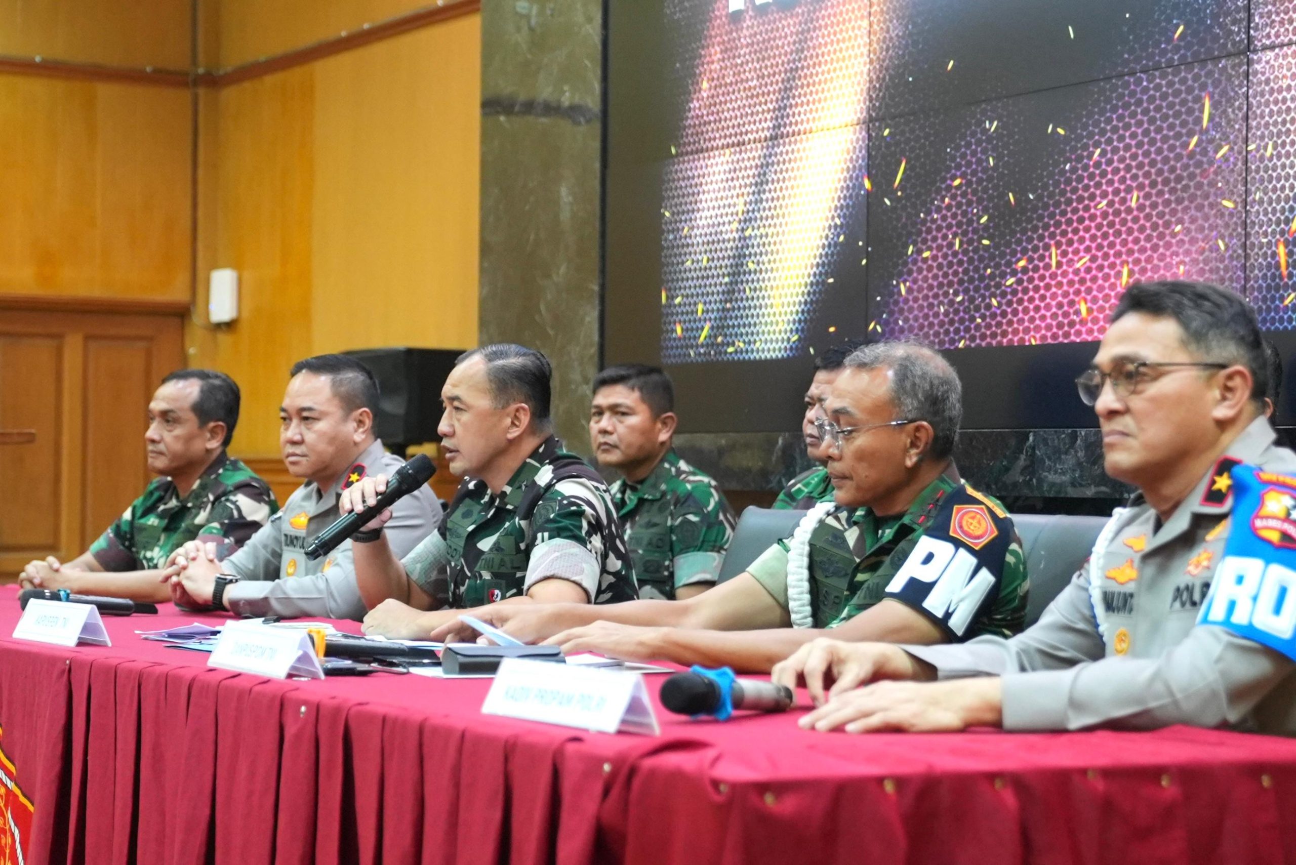 IMG-20250905-WA0030 TNI Disebut Provokator Unjuk Rasa, Kapuspen TNI Beberkan Fakta-Fakta 1