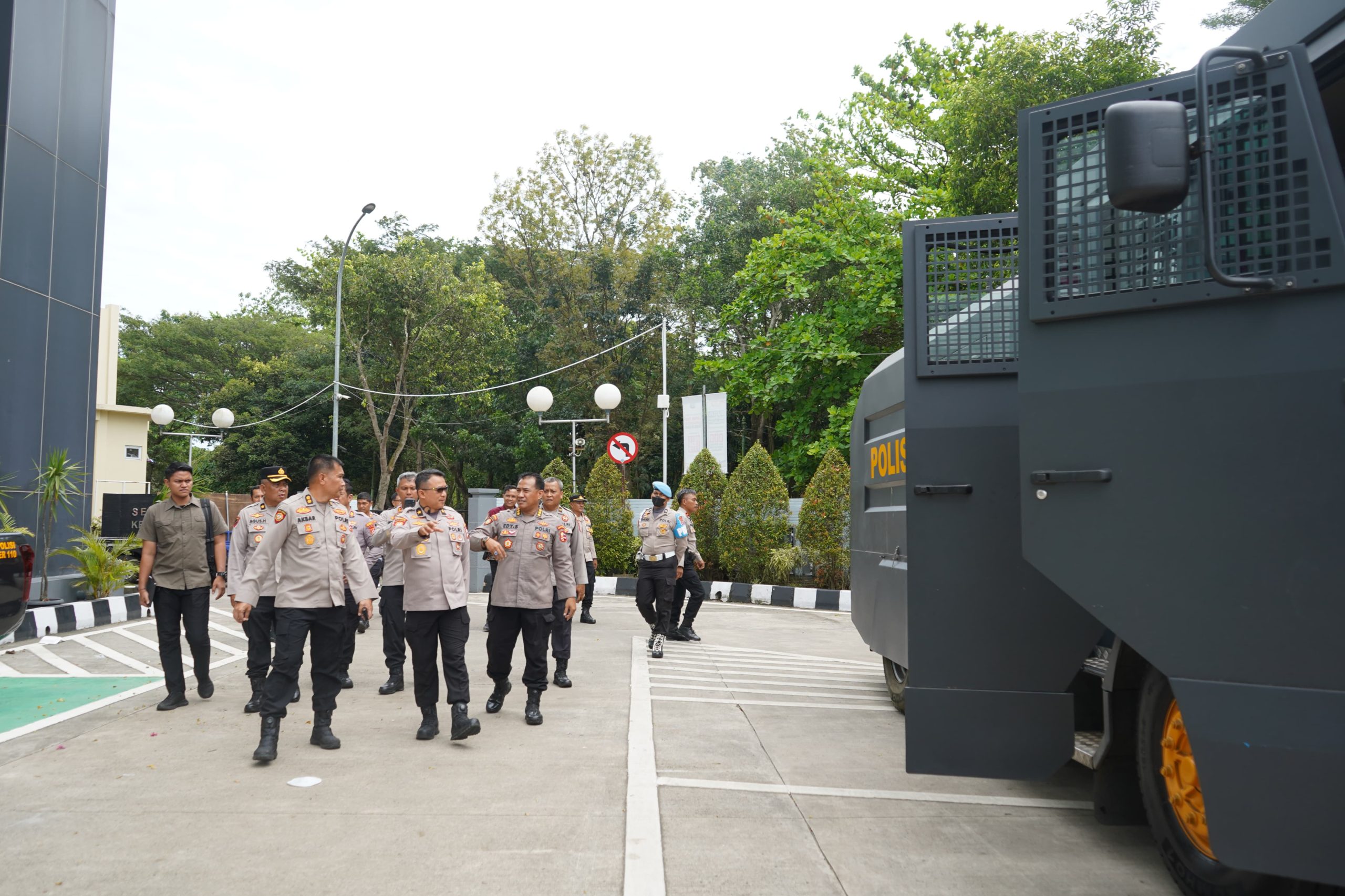 IMG-20251024-WA0049 Supervisi Polda Banten Cek Kesiapan Rantis dan Almatsus Sabhara Polresta Tangerang 1