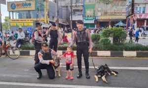 Den K-9 Ditpolsatwa Jaga Keamanan dan Kenyamanan Car Free Day Margonda Depok 15