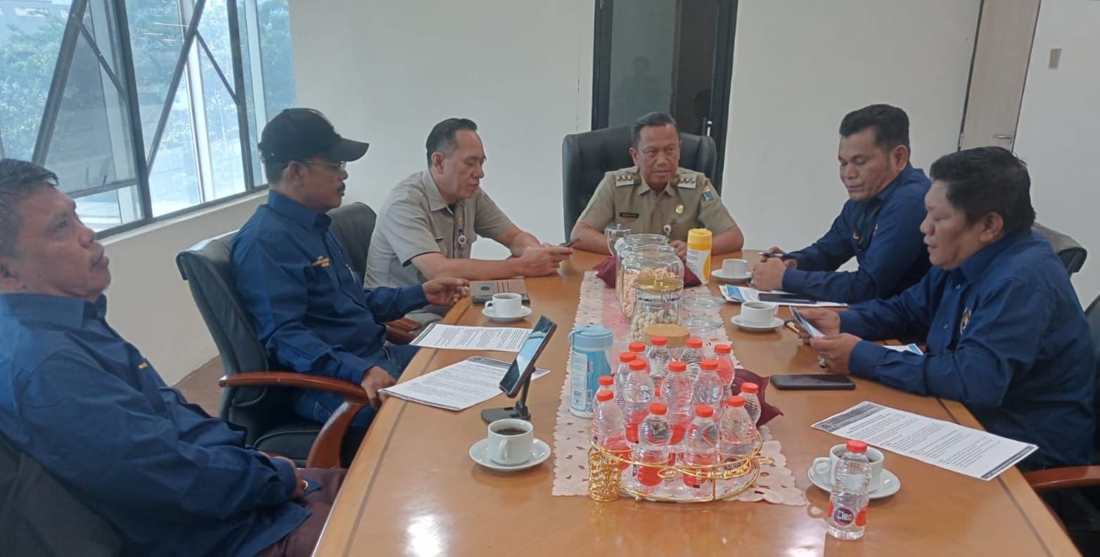 Usulkan Program 'SINERGI', Pokja PWI Jakarta Timur Temui Wali Kota 1 Usulkan Program 'SINERGI', Pokja PWI Jakarta Timur Temui Wali Kota 2