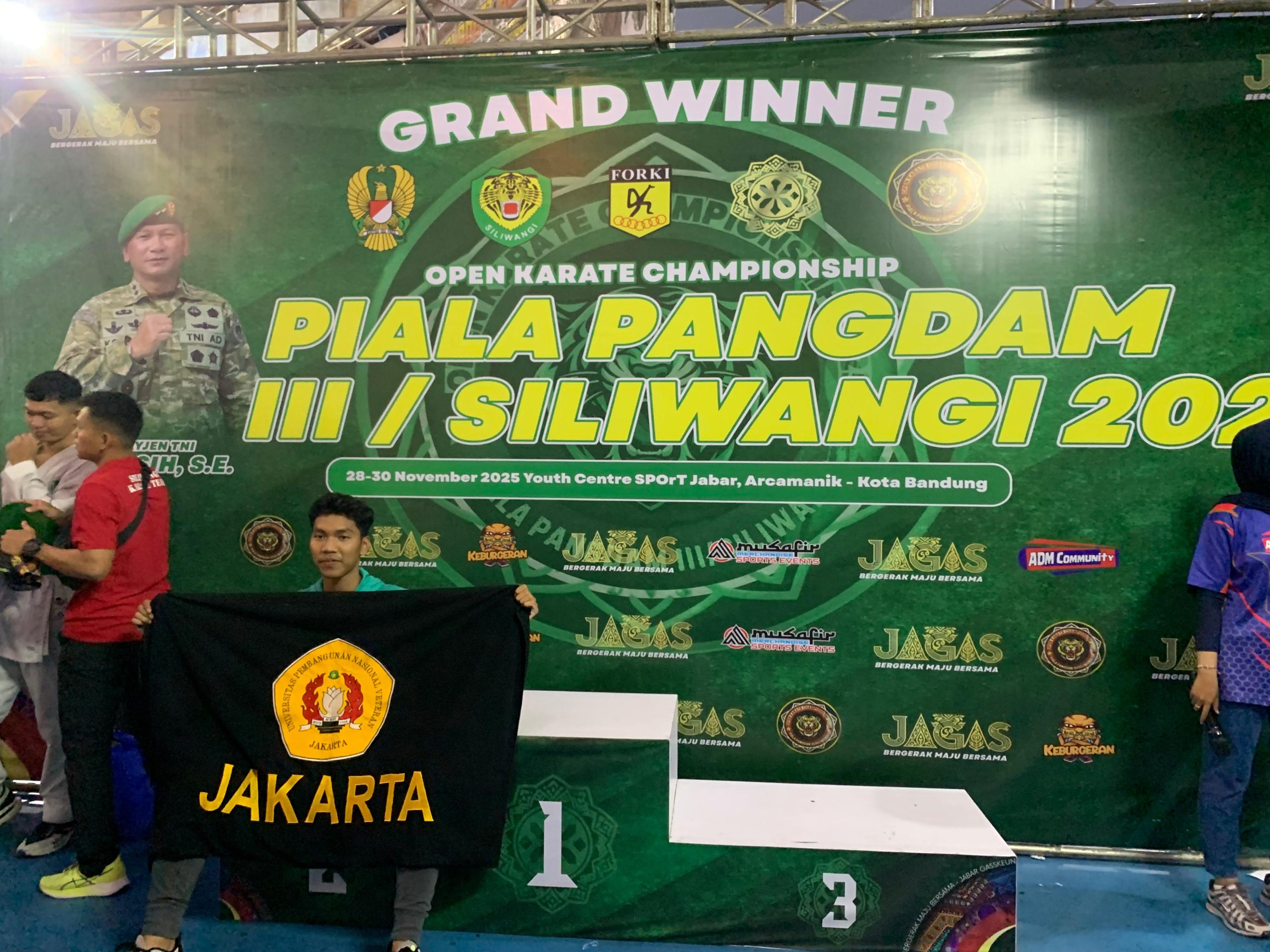 Kontingen Karate UPN Veteran Jakarta Raih Prestasi Gemilang di Kejuaraan Open Karate Championship Pangdam III/Siliwangi 2