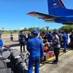 Pesawat CN 295 Kirim Bantuan Logistik dan Tim SAR ke Wilayah Bencana Aceh dan Sumatera Barat 69
