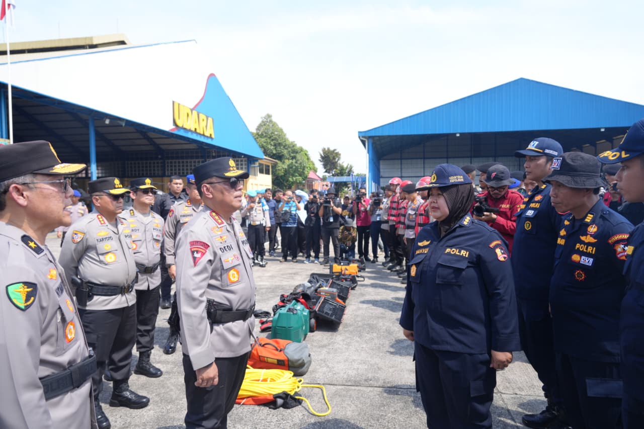 Polri Kerahkan Pasukan ke Aceh, Sumut, dan Sumbar, Percepatan Tanggap Bencana & Dukungan Penanganan Lapangan 1