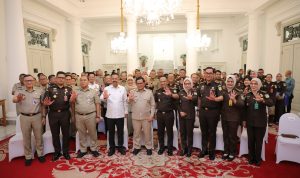 Jampidum Saksikan PKS Kerja Sosial di Wilayah Hukum Jakarta 13