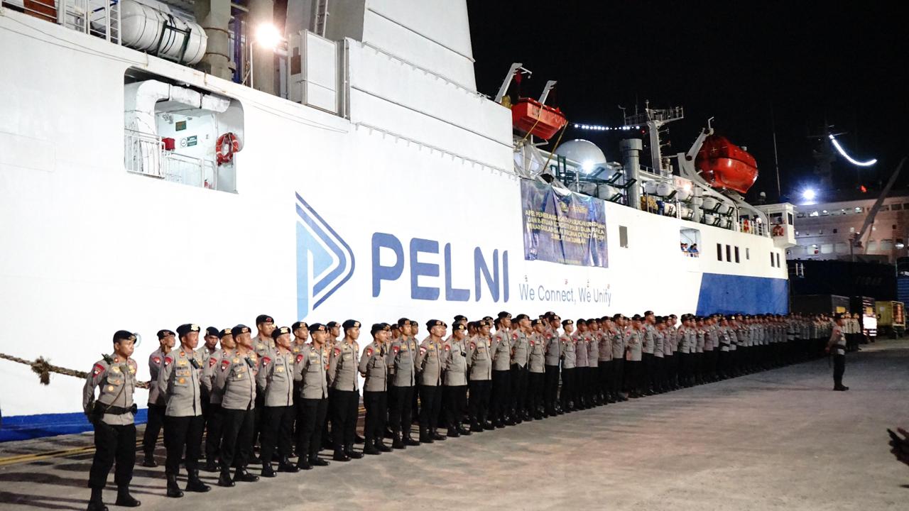 Polri Terus Kirimkan Pasukan serta Logistik ke Wilayah Terdampak Bencana di Sumatera 2